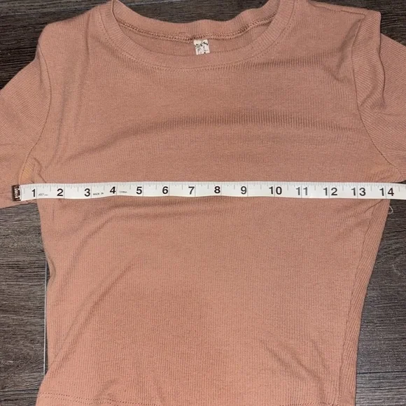 Free People Intimately Baby Tee Cropped Ribbed Long Sleeve Size XS Light Brown - Picture 6 of 8